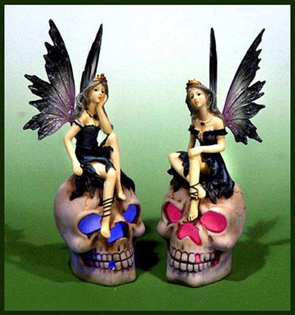 FFT4316 Fairy on Lighted Skull 2 asst
